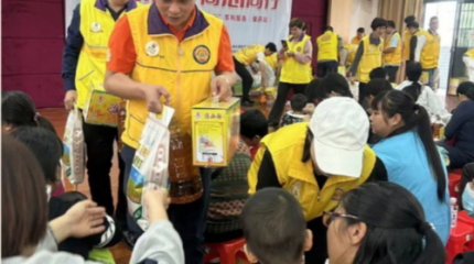 心系家乡报桑梓 情牵故里助发展